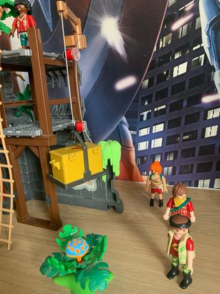 Playmobil Dino Campamento Base con T Rex