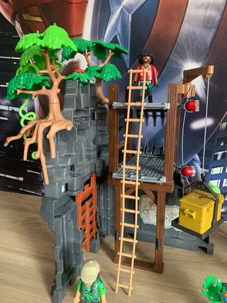 Playmobil Dino Campamento Base con T Rex
