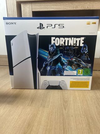 PS5 Slim + 3 juegos