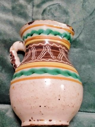 Jarra de cerámica antigua de puente del Arzobispo