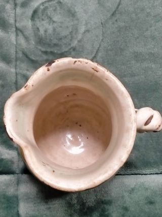 Jarra de cerámica antigua de puente del Arzobispo