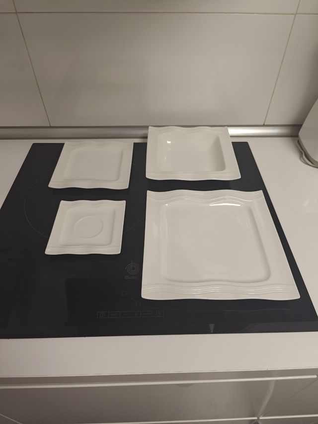 Vajilla platos cuadrados