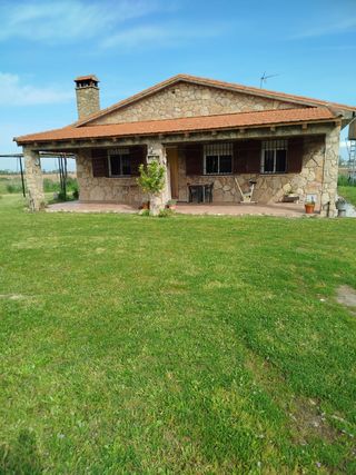 Venta de vivienda y finca