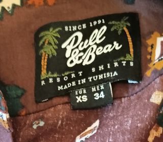 Camisa estampada. Pull  Bear.XS. Muy bue