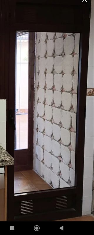 PUERTA ALUMINIO GRANATE RAL 3005