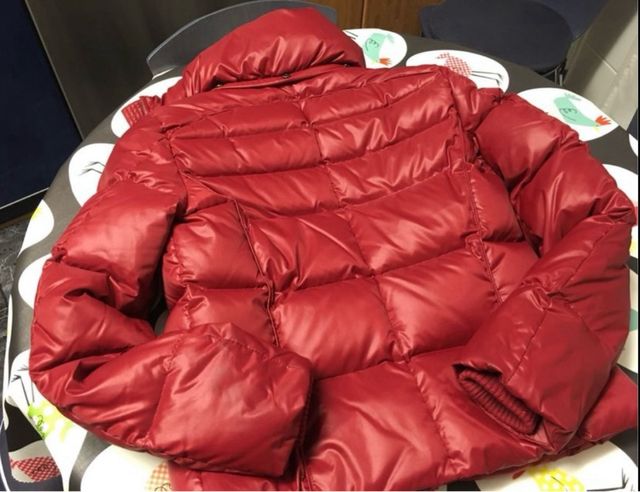 Astuccio per matite taglia M, Indi and Cold di marca quasi nuovo.