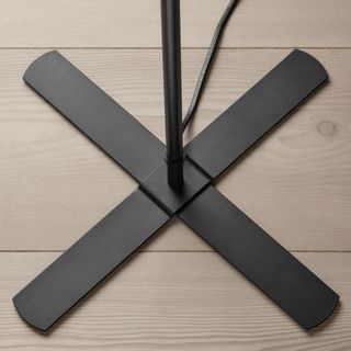 Lampara de pie IKEA