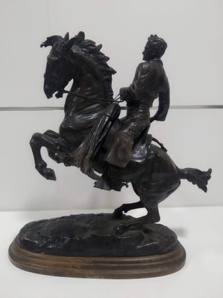 Figura jinete rejoneador de bronce