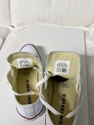 Deportivas Converse All Star de cuero.
