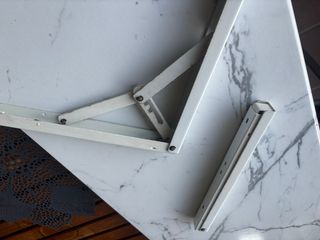 Meseta / barra cocina independiente con escuadras