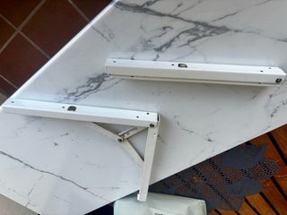 Meseta / barra cocina independiente con escuadras