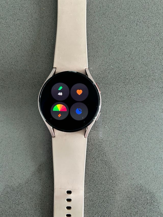 Samsung Galaxy Watch 4