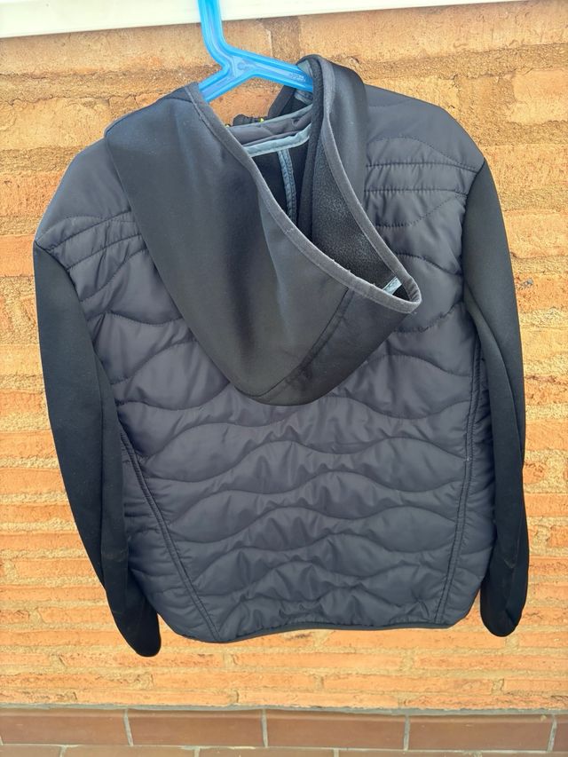 Anorak niño Garcia Jeans. Ideal por su comodidad.