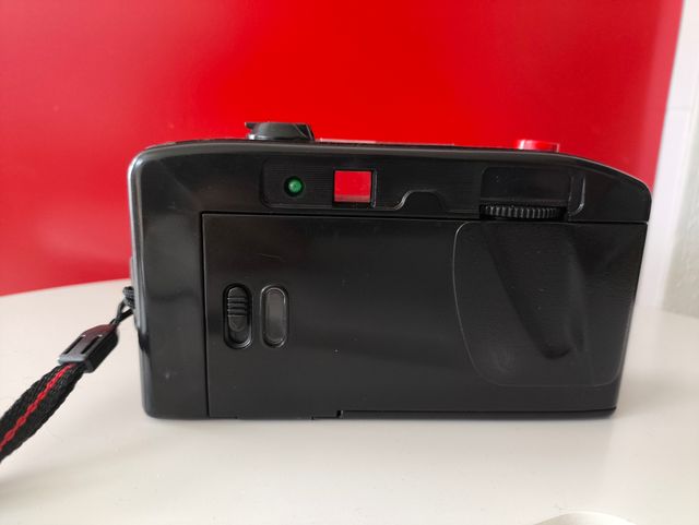 Cámara analógica Elko