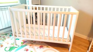 Cuna Ikea sundvik + colchón jattetrott