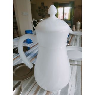 Cafetera de porcelana opal