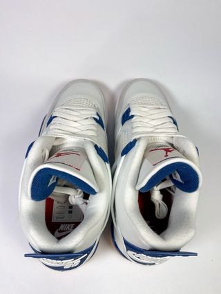 Air Jordan 4 Retro SB Navy: 42 EU / 8.5 US