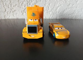 camion y coche de Cars Cruz Ramírez 51