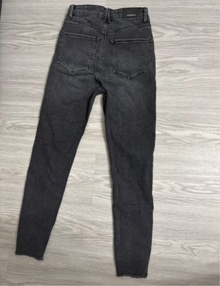 Vaqueros Stradivarius