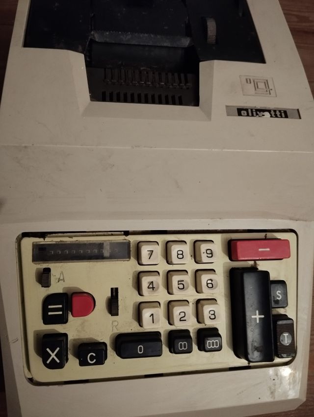 Calculadora mecánica olivetti