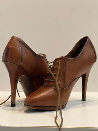 Zapatos marrones uterque 