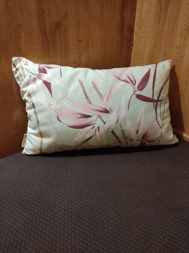 Cuscino rettangolare foglie di bambù.