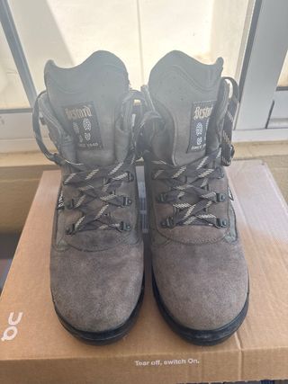 Botas montaña Trekking Bestard talla 44. Gore Tex