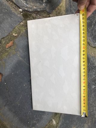 Varios azulejos para recoger gratis en 08460