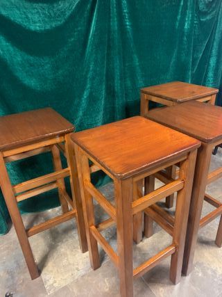 TABURETE ALTO BARRA O MESA MADERA COLOR CAOBA