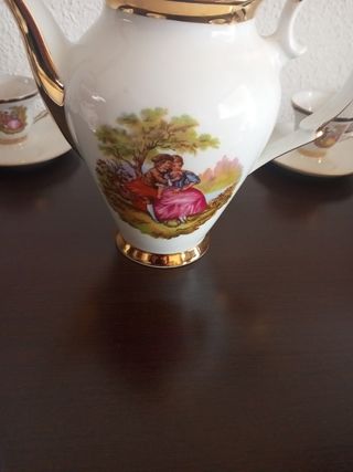 Juegos de café con 8 tazas y platos