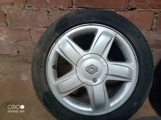 Llantas de aluminio Renault radio 15
