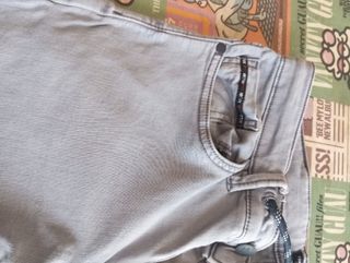 Nukutavake vaquero gris talla 14. Mayora