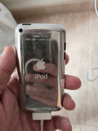 Ipod touch 8gb y altavoces