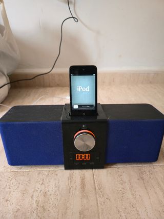 Ipod touch 8gb y altavoces