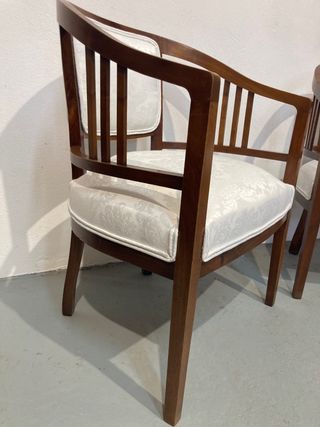 Pareja de butacas nogal tapizadas