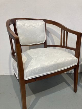Pareja de butacas nogal tapizadas