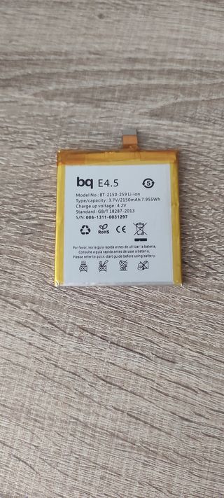 Bateria móvil BQ E4,5