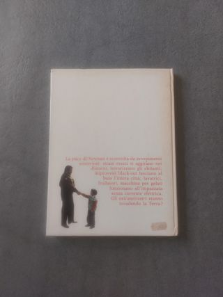 Uno sceriffo poco extra e molto terrestr