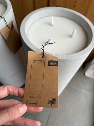 Velas solares de cemento para exteriores