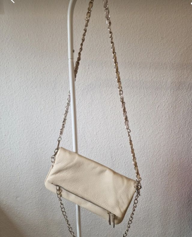Bolso doble cadena beige