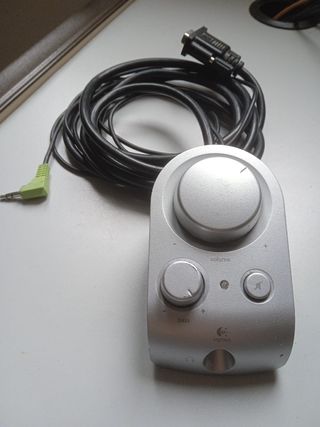 controlador logitech z-2300