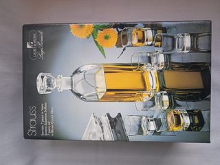 Botella de Cristal y 6 vasos