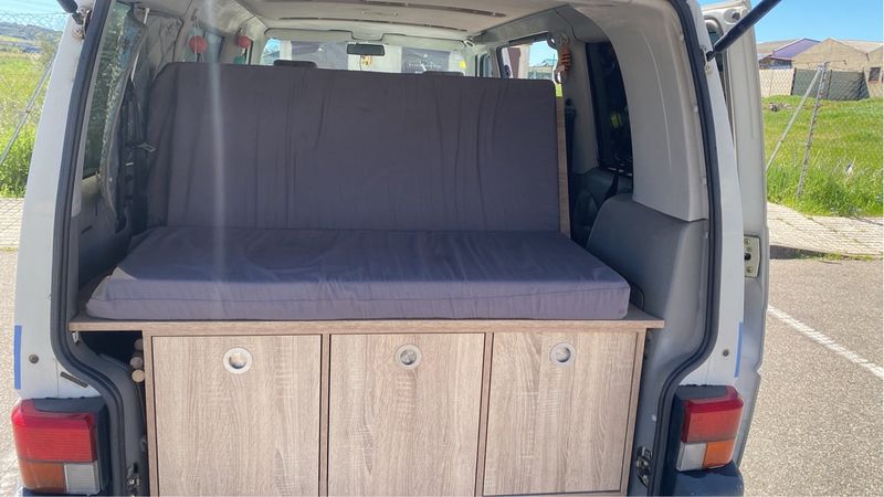 Volkswagen Caravelle 1997 - foto 1