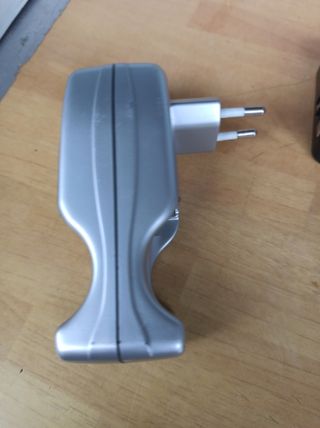 cargador baterías y medidor de carga 