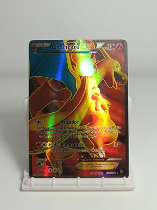Carta Pokemon de Charizard EX 100/106