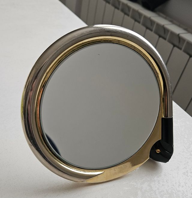 Specchio vintage portatile e girevole
