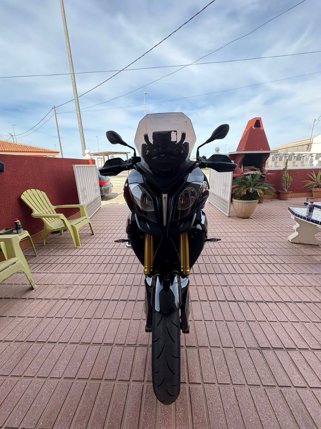 BMW S1000XR