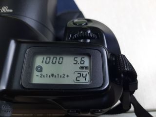 Camara analógica EOS 1000