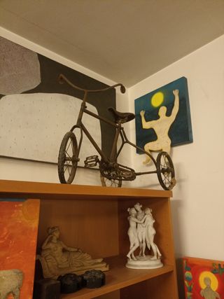 Antiguo triciclo niño