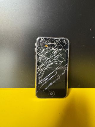 Schermo rotto per iPhone 3GS